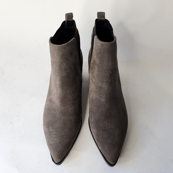 Marc Fisher Ignite Point Toe Bootie Women's 6.5M Gray Suede Ankle Boot - Picture 2 of 9